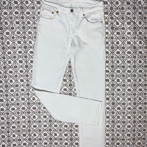 LEVIS jeans white color size w30 L32 strech